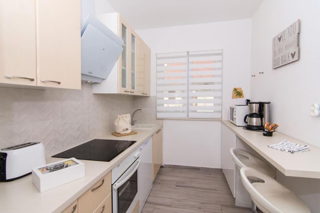 Apartment Dajana Feeling Of Home Trogir Exterior foto